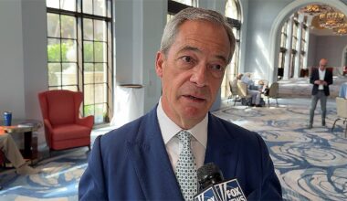 Farage criticizes Starmer for blocking US use of British military bases