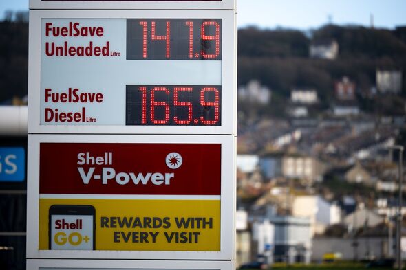 Fuel prices remain volatile because of war in the Middle East Fuel prices remain volatile because of war in the Middle East