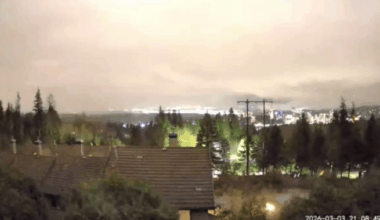 Meteor visible, booms heard across B.C.’s South Coast - BC