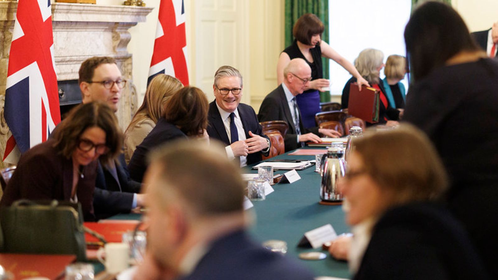 Report suggests income tax cut and NI abolition to 'incentivise work' | Politics News