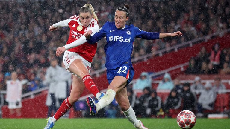 Alessia Russo's impressive finish gave Arsenal a 3-1 lead over Chelsea
