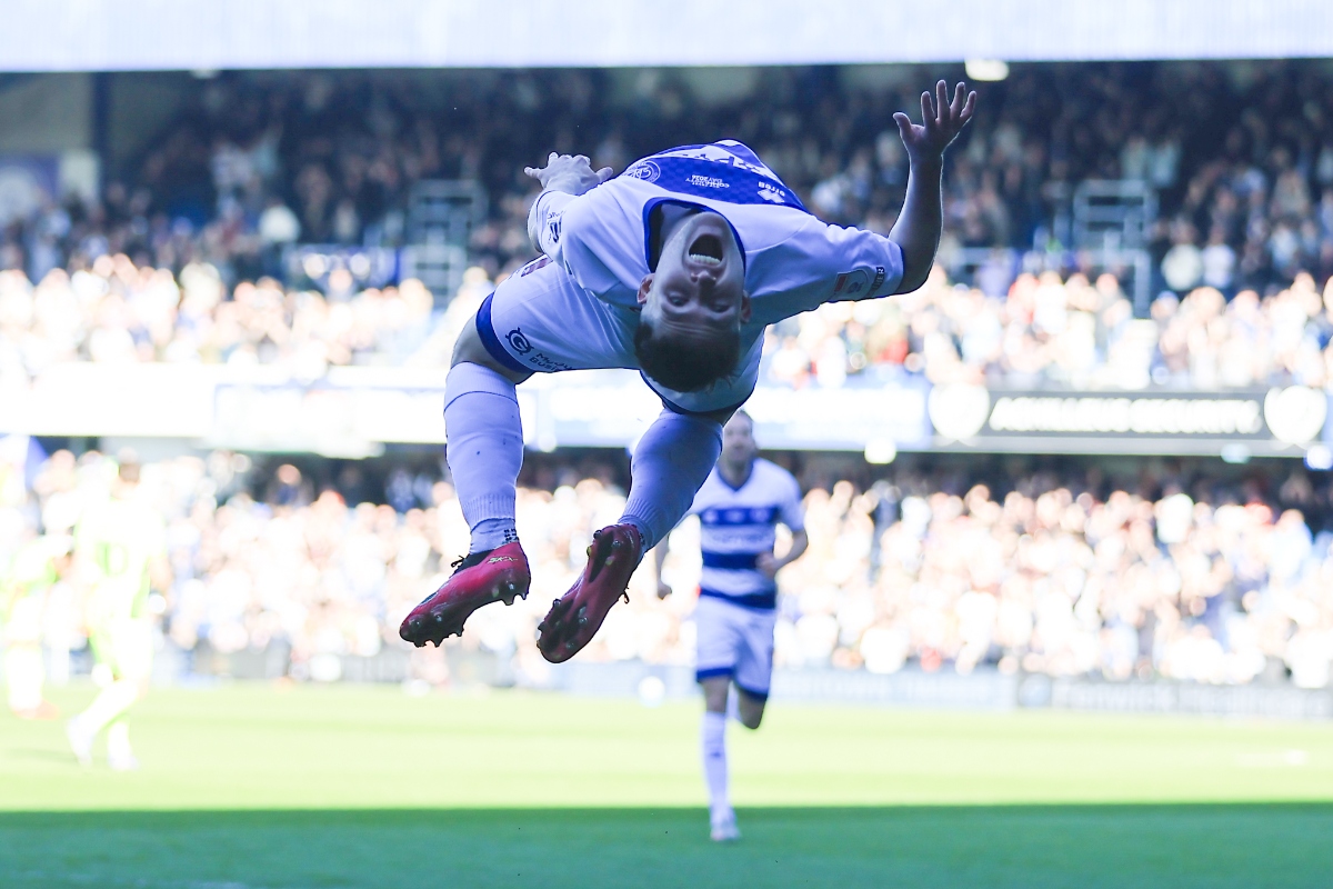 Rejuvenated QPR hit six against Portsmouth