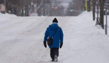 Parts of Nova Scotia, Quebec get early spring blast of snow