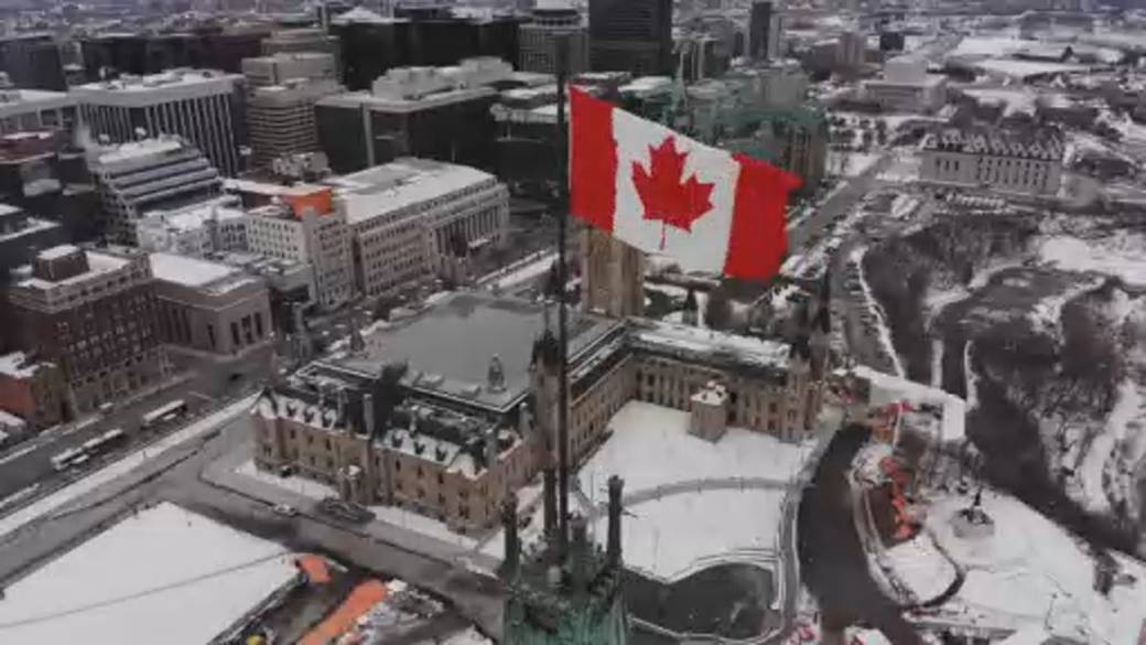 Click to play video: 'Provinces, territories sign interprovincial trade deal'