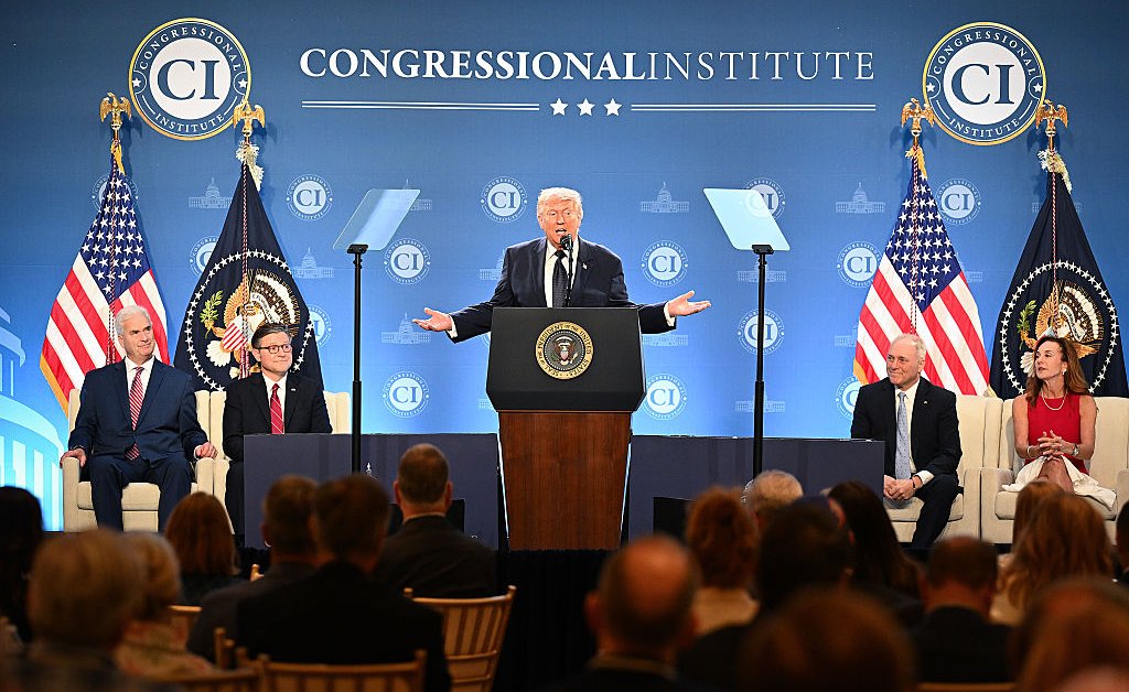 Trump Delivers Mixed Messages on the State of the Iran War