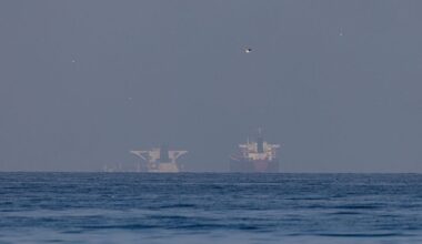 Iran threatens strikes on Gulf power plants : NPR