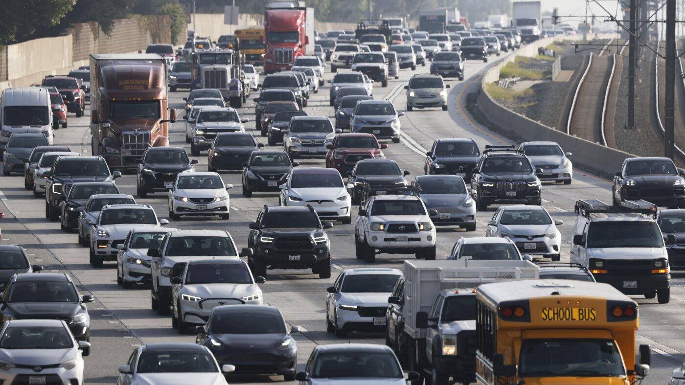 The Trump administration’s crackdown on immigrant truckers : NPR