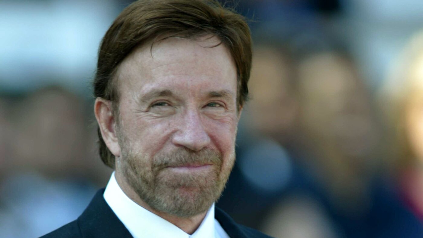 Chuck Norris, martial arts star, dies at 86 : NPR
