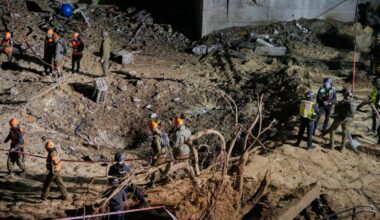 Trump threatens to ‘obliterate’ Iran's power plants as Iran strikes 2 Israeli cities : NPR