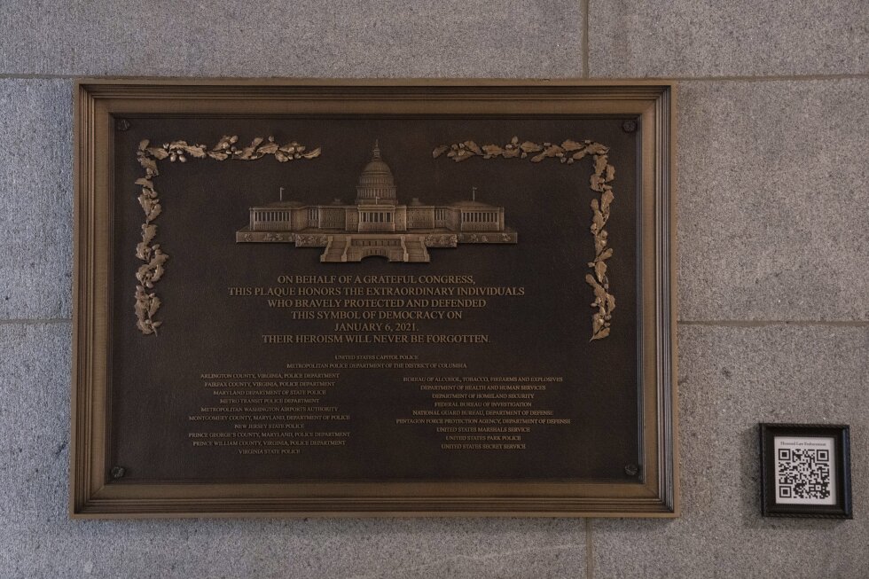 Jan. 6 plaque honoring police officers is finally installed at the Capitol