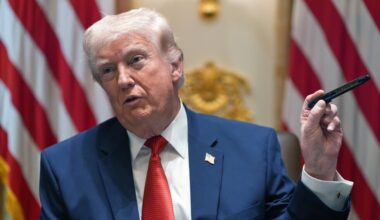 Trump offers his Cabinet a long story about special Sharpies