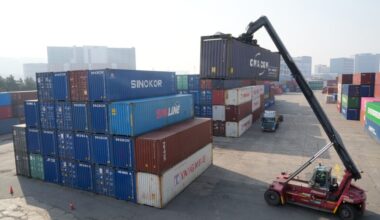 Trump seeks to close $1.6 trillion revenue gap with raft of new tariffs