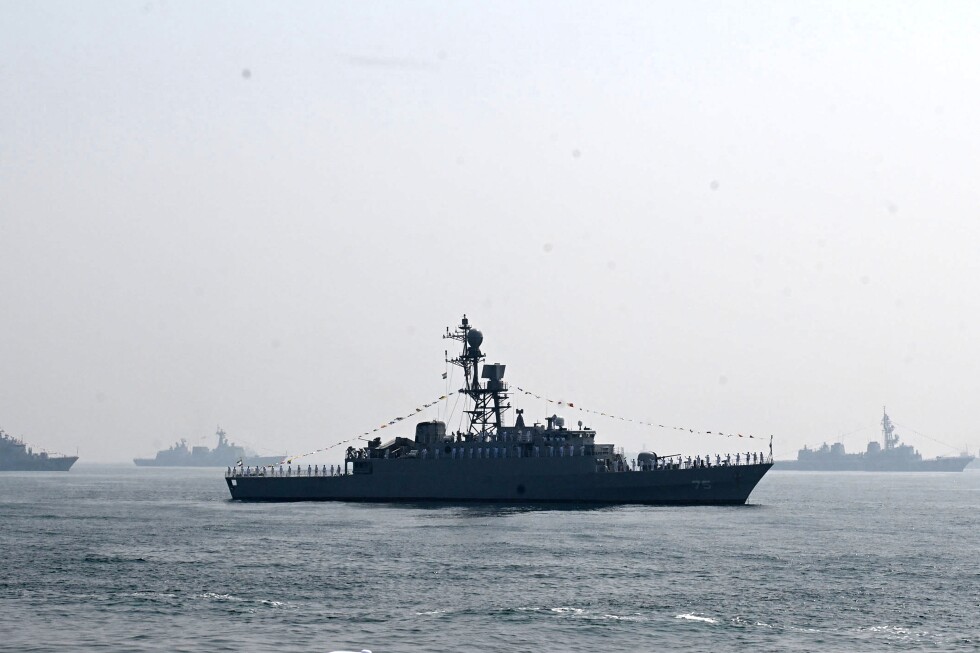 US and Iran spar over weapons status of Iranian warship sunk by submarine