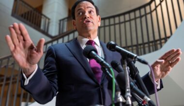 Lawmakers demand answers on Trump administration's Iran war strategy