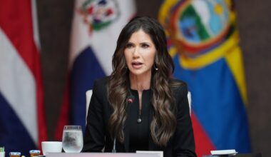 Costa Rica to accept 25 migrants deported from the United States weekly