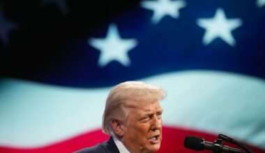 Trump's conflicting messages sow confusion over Iran war