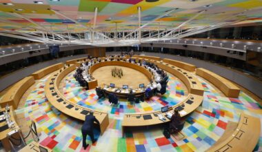 Orbán opponent demands investigation into Hungary's alleged backchannel with Moscow