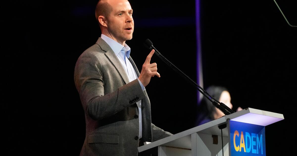 California Democratic leader urges weak gubernatorial hopefuls to bow out