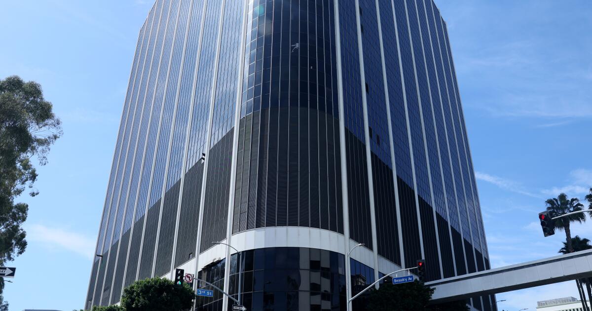 Ex-staffer charged in $22-million LAUSD money laundering scheme