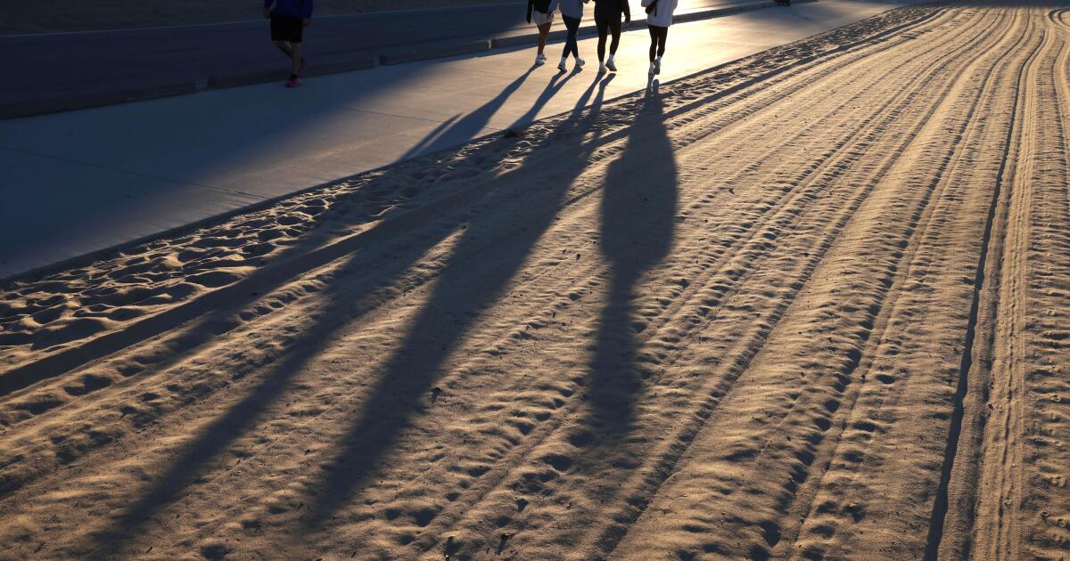 Epic L.A. heat wave poses deadly health threat — and a test for California