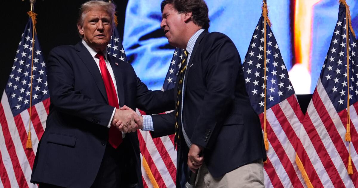 Commentary: Jane Fonda and Tucker Carlson agree on this: Trump's Iran war is bad — and a betrayal