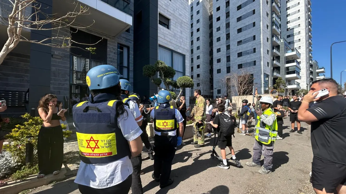 On the Front Lines: MDA teams race to save lives under missile fire in central Israel - JNS.org