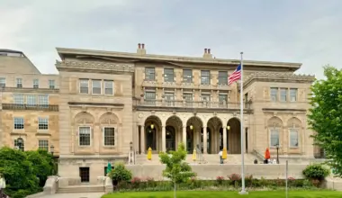 UW-Madison, Colorado State student governments vote to divest from Israel - JNS.org