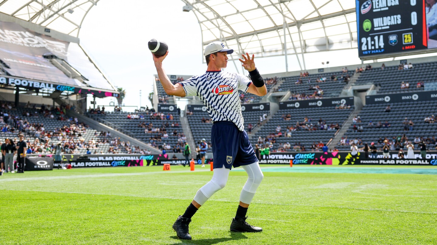 Plenty of empty seats at Fanatics Flag Football Classic