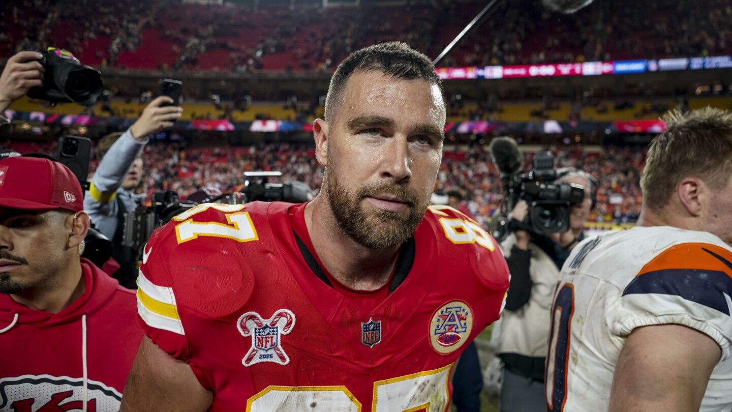 Travis Kelce: I still love playing, Chiefs are making moves, I'm making another run at it
