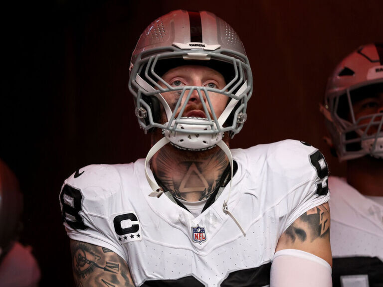 Crosby trade nixed, Raiders say Ravens backed out