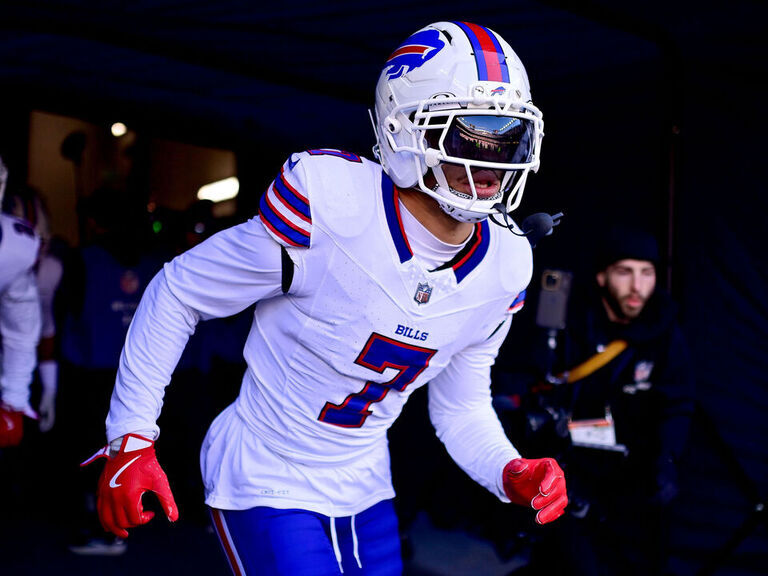 Report: Bills trade Taron Johnson to Raiders