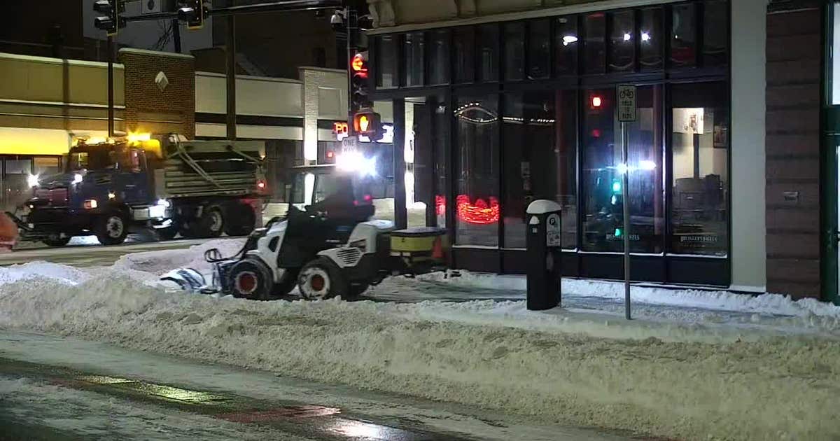 Live updates: Minneapolis, St. Paul, other cities declare snow emergencies