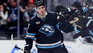Schmaltz signs 8-year, $64 million contract to remain with Mammoth