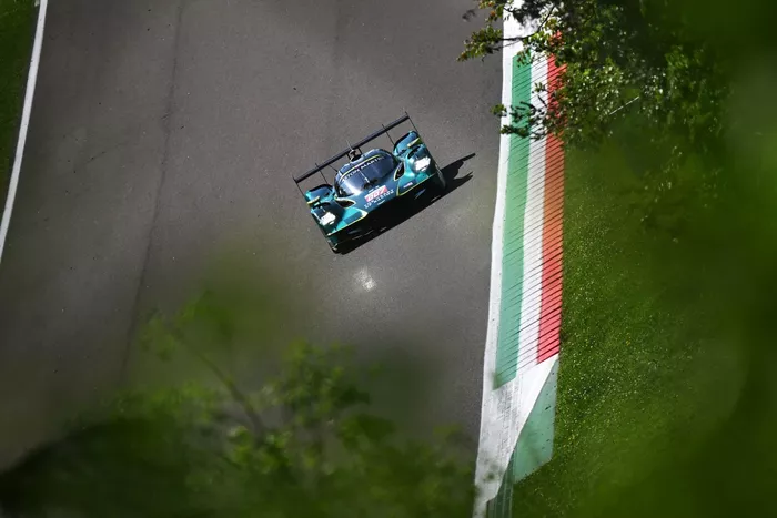 #007 Aston Martin Thor Team Aston Martin Valkyrie: Harry Tincknell, Tom Gamble
