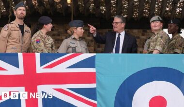 'We should not be at the mercy of events abroad' - Starmer - BBC