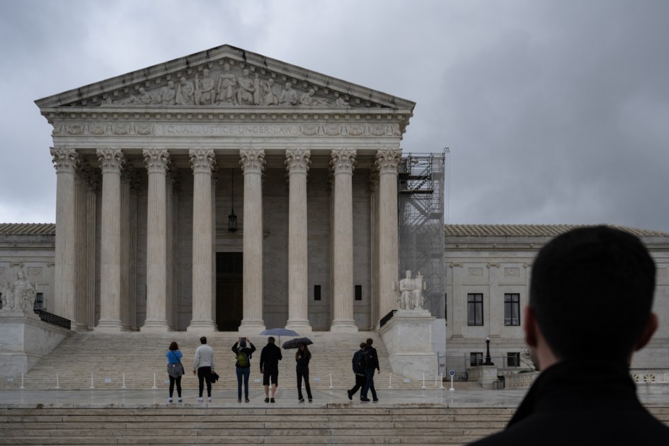 Texas’ new congressional map can be used, Supreme Court rules