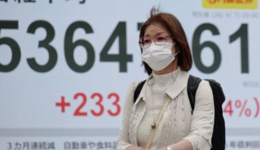 Asian shares are mixed ahead of Trump's deadline for Iran to reopen oil route :: WRAL.com