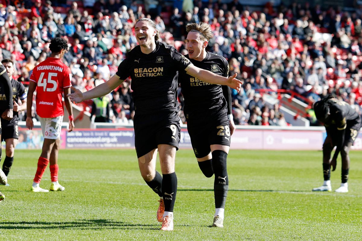 Goal celebrations for Lorent Tolaj of Plymouth Argyle during the Sky Bet EFL League One match between Barnsley and Plymouth Argyle at Oakwell Stadium on 6 April 2026 in Barnsley, England (Photo by Steve Taylor/PPAUK)