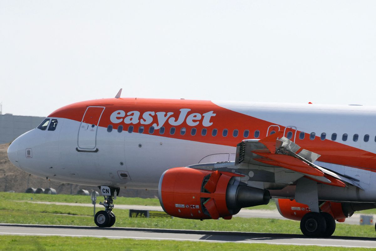 EasyJet plane