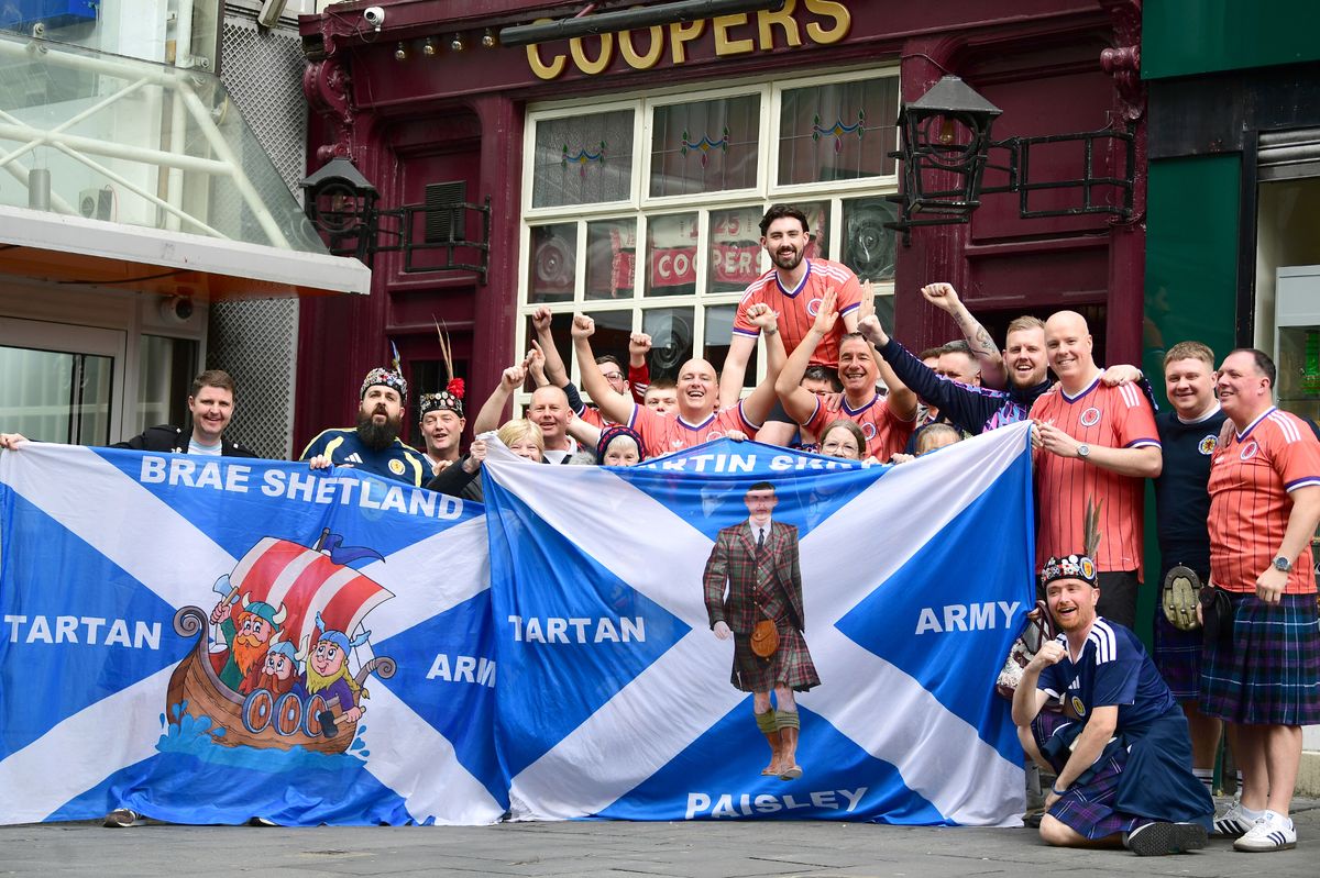 Scotland fans outside Coopers