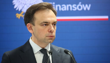 Poland Urges EU to Quickly Release €90bn Ukraine Loan after Orbán Ousted