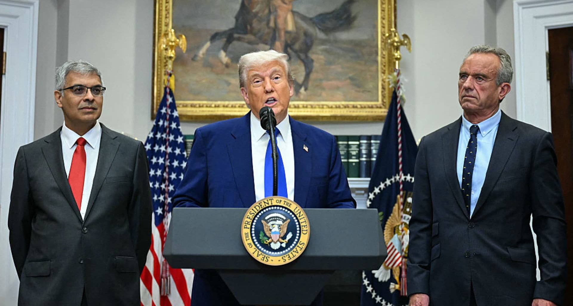 Trump prepares pharmaceutical tariffs of up to 100%