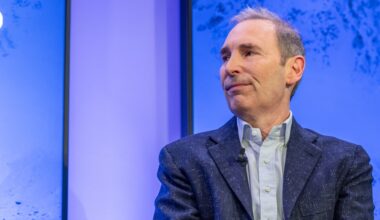 Amazon invest up to $25 billion in Anthropic part of AI infrastructure