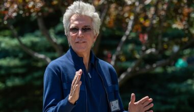 ServiceNow stock sinks as subscription revenue takes hit from Iran war