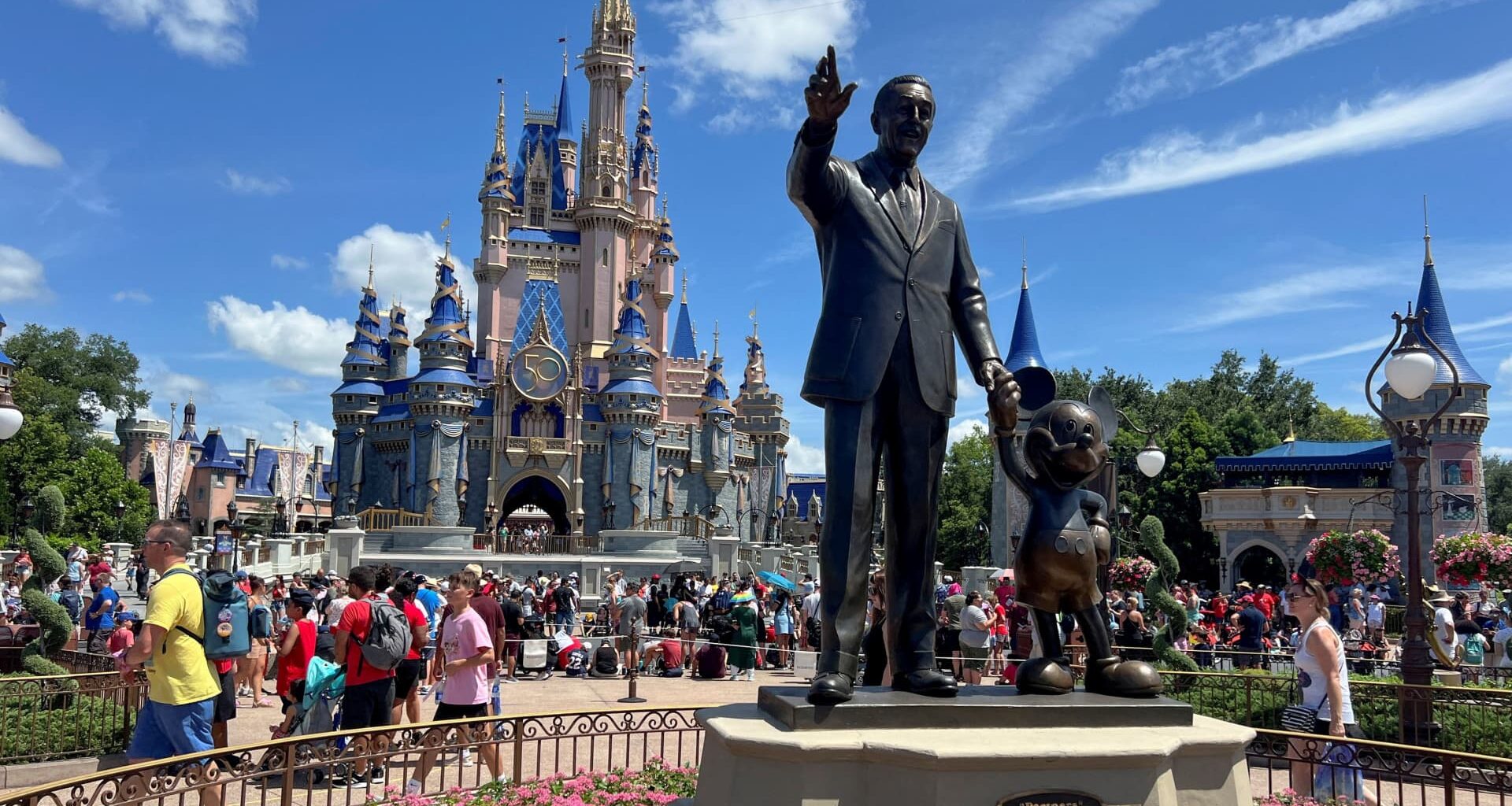 Disney plans layoffs of as many as 1,000 employees