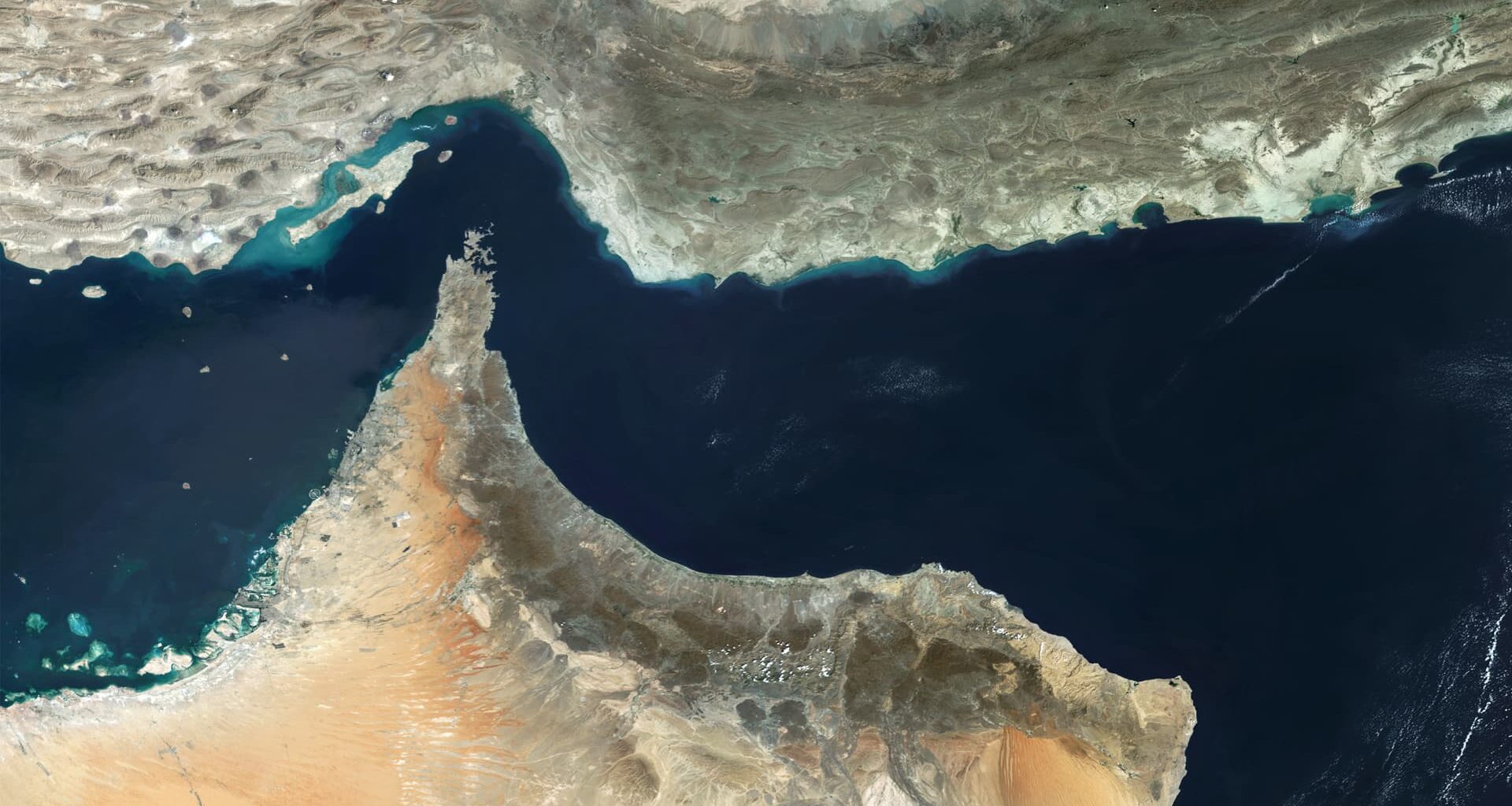 Oil rises as Trump warns Iran to open Strait of Hormuz by Tuesday