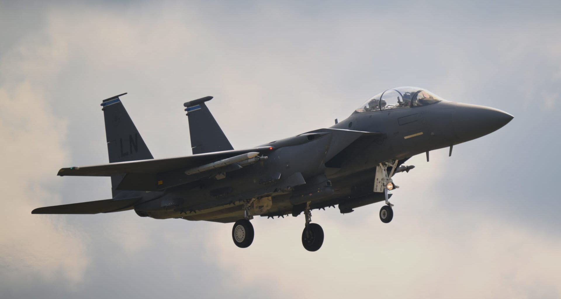 Debris from interception strikes Oracle building in Dubai, UAE says