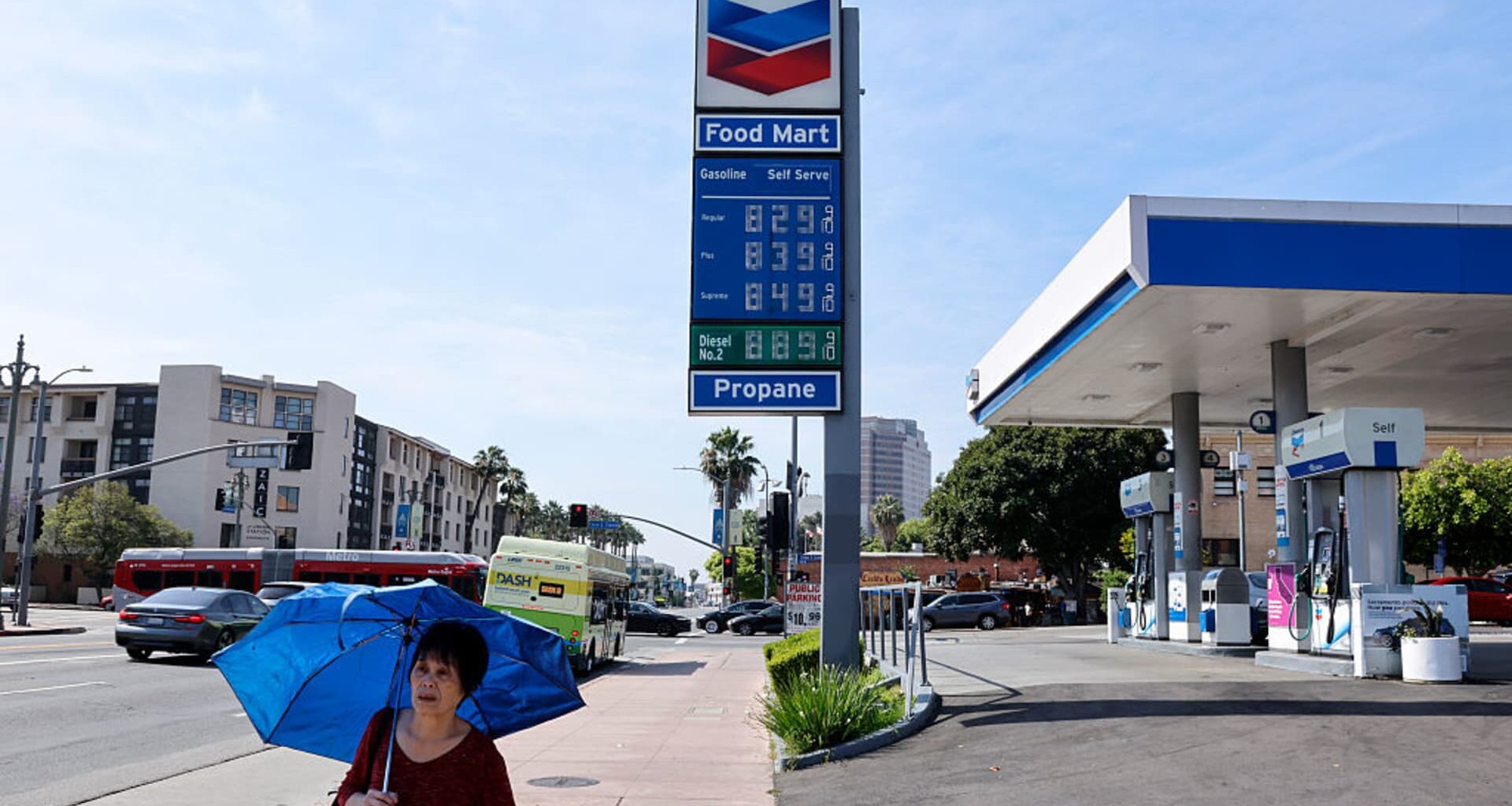 Consumer sentiment hits record low, inflation fears rise amid Iran war