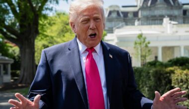 Trump extends ceasefire in Iran, citing 'seriously fractured' Iranian government