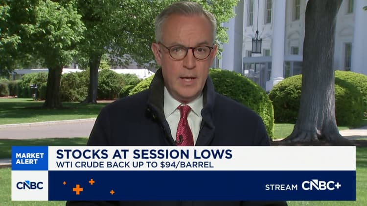 Vance to join White House meetings today, yet to depart for peace talks in Islamabad